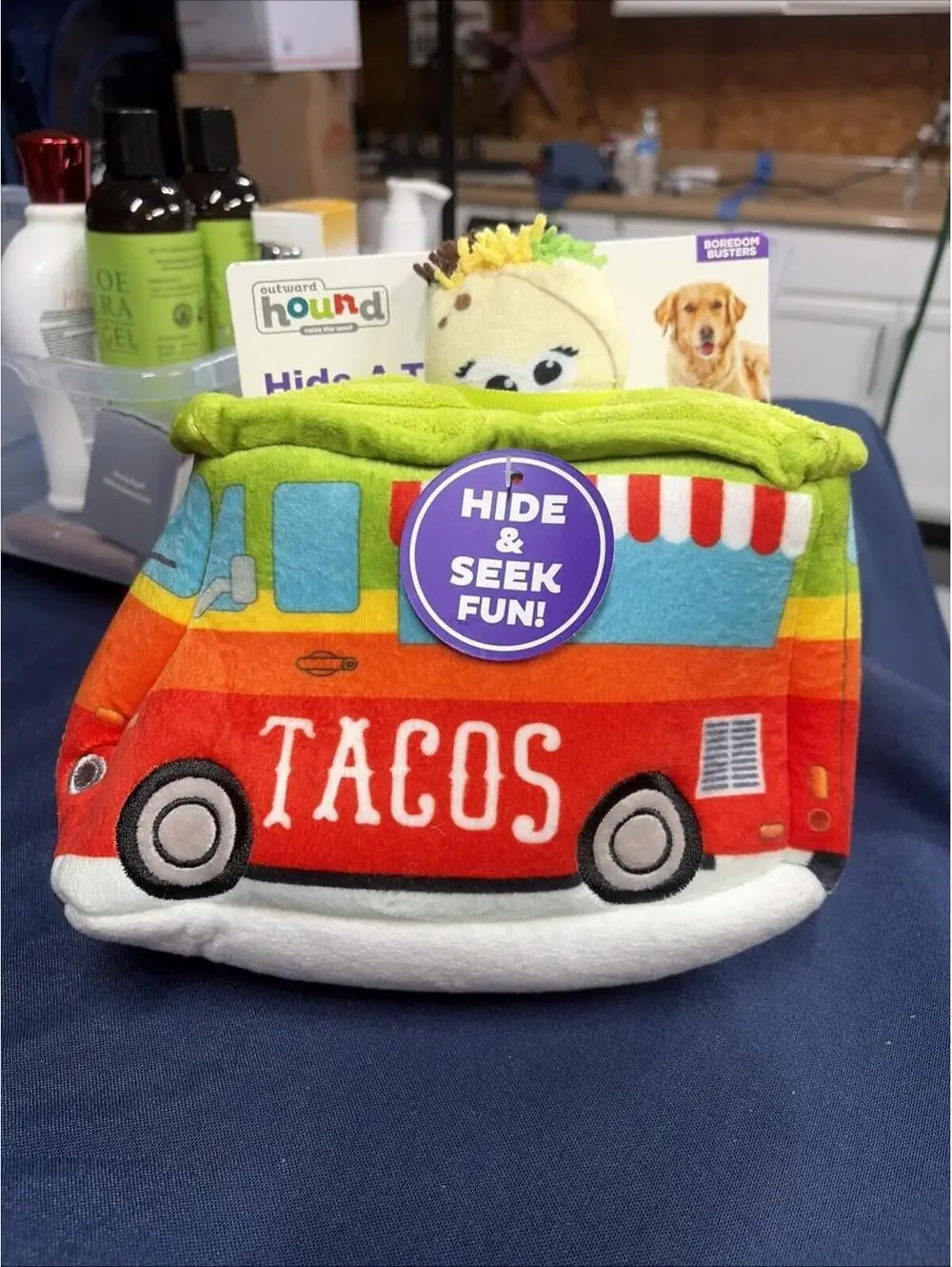 OUTWARD HOUND Hide A TACO TRUCK Mitt Squeaky HIDE & SEEK Fun for Dogs 9.5